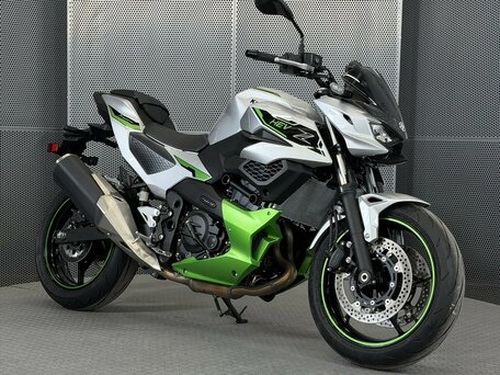 2025 Kawasaki Ninja 7, серебристый, 859000 рублей, вид 3