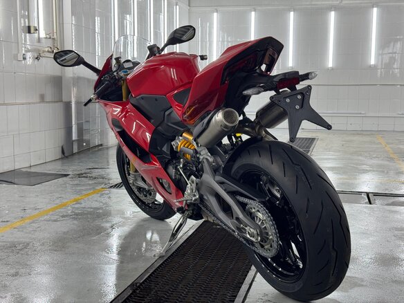2025 Ducati Panigale V2, красный, 2350000 рублей - вид 4