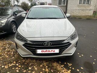 2019 Hyundai Elantra VI (AD) Рестайлинг, белый, 1860000 рублей, вид 2
