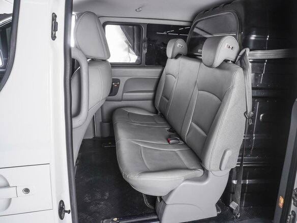 2019 Hyundai Grand Starex I Рестайлинг 2, белый, 3850000 рублей - вид 8