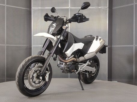 2010 KTM 690 SMC, белый, 509000 рублей, вид 4