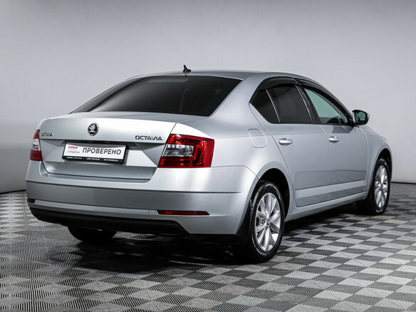 2017 Skoda Octavia III (A7) Рестайлинг, серебристый, 1498000 рублей - вид 4