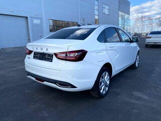 2025 Lada (ВАЗ) Vesta I Рестайлинг (NG), белый, 1581000 рублей, вид 3