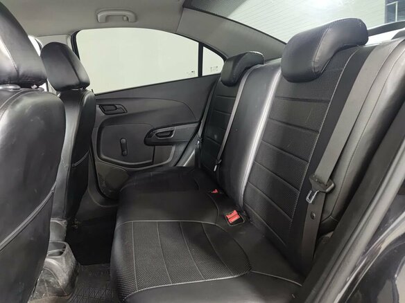2013 Chevrolet Aveo II, чёрный, 455000 рублей - вид 11