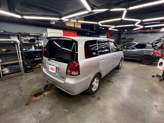 2001 Mitsubishi Dion I, серебристый, 400000 рублей, вид 4