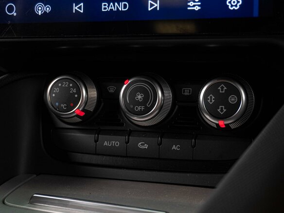2012 Audi TT II (8J) Рестайлинг, белый, 1609000 рублей - вид 23