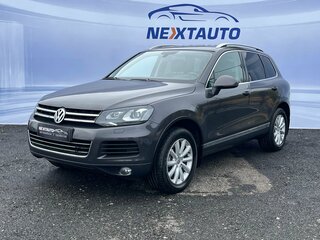 2011 Volkswagen Touareg II, чёрный, 2220000 рублей, вид 1