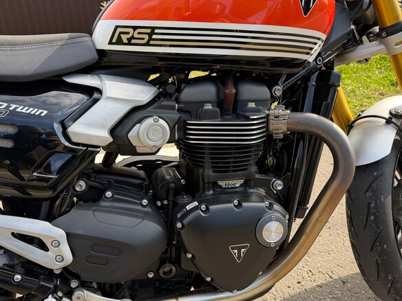 2025 Triumph Speed Twin, оранжевый, 1900000 рублей - вид 7