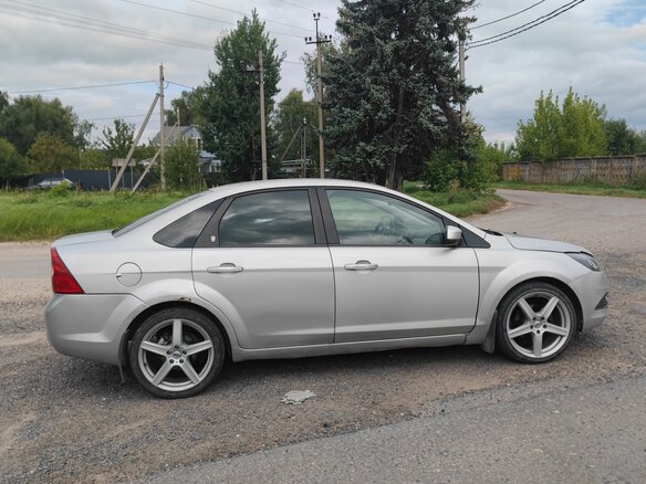 2008 Ford Focus II Рестайлинг, серебристый, 450000 рублей - вид 3