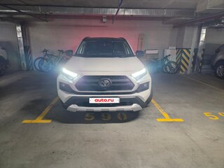 2024 Toyota RAV4 V (XA50), белый, 3640000 рублей, вид 2