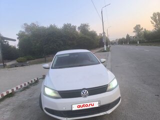 2015 Volkswagen Jetta VI Рестайлинг, белый, 820000 рублей, вид 3