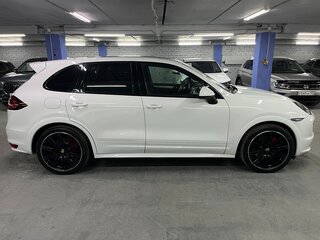 2012 Porsche Cayenne GTS II (958), белый, 2099000 рублей, вид 4