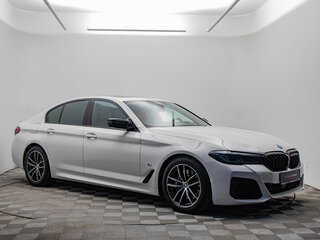 2022 BMW 5 серии 523i VII (G30/G31/G38) Рестайлинг, белый, 4097000 рублей, вид 3
