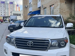 2014 Toyota Land Cruiser 200 Series Рестайлинг 1, белый, 4350000 рублей, вид 2