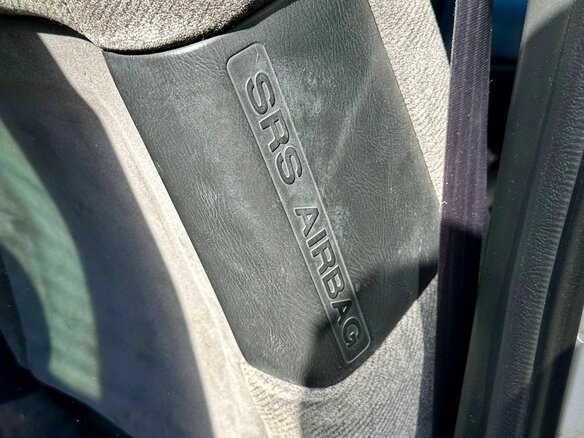 1999 Nissan Maxima IV (A32), серебристый, 160000 рублей - вид 10