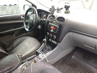 2008 Ford Focus II Рестайлинг, чёрный, 400000 рублей, вид 5