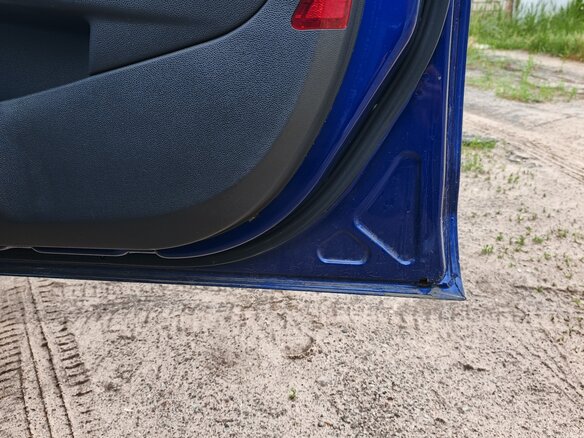 2015 Ford Fiesta Mk6 Рестайлинг, синий, 850000 рублей - вид 6