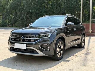2023 Volkswagen Tayron I Рестайлинг, чёрный, 2410000 рублей, вид 3