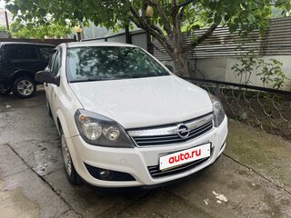 2014 Opel Astra H Рестайлинг, белый, 580000 рублей, вид 1