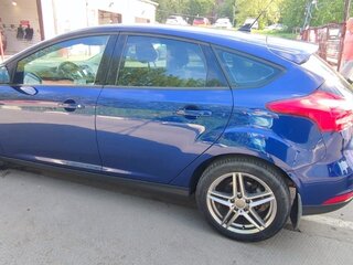 2017 Ford Focus III Рестайлинг, синий, 1100000 рублей, вид 3