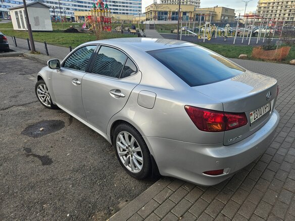 2006 Lexus IS 220d II, серебристый, 990000 рублей - вид 3