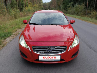 2011 Volvo S60 II, красный, 750000 рублей, вид 2