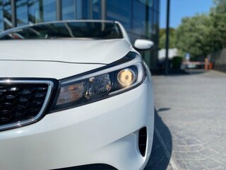 2019 Kia Cerato III Рестайлинг (Classic), белый, 1619000 рублей, вид 5