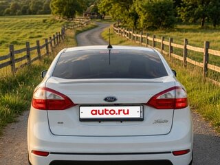 2019 Ford Fiesta Mk6 Рестайлинг, белый, 800000 рублей, вид 4
