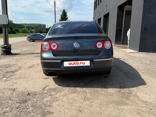 2010 Volkswagen Passat B6, серый, 700000 рублей, вид 4