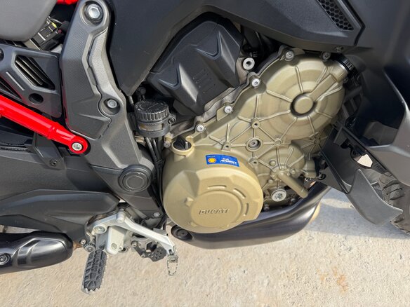 2022 Ducati Multistrada V4, красный, 1500000 рублей - вид 15