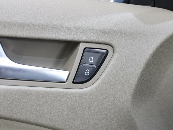 2011 Audi A4 IV (B8), серый, 950000 рублей - вид 19