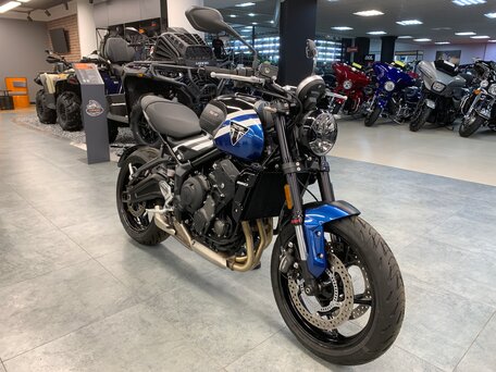 2025 Triumph Trident 660, чёрный, 1140000 рублей, вид 5