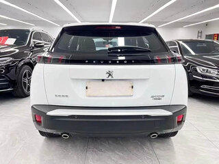 2022 Peugeot 2008 II, белый, 1400000 рублей, вид 5