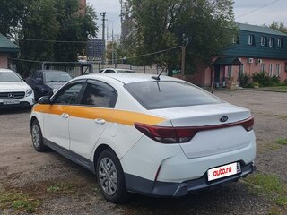 2021 Kia Rio IV Рестайлинг, белый, 800000 рублей, вид 4