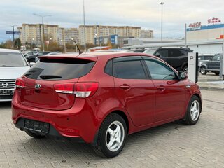 2016 Kia Rio III Рестайлинг, красный, 1155000 рублей, вид 4