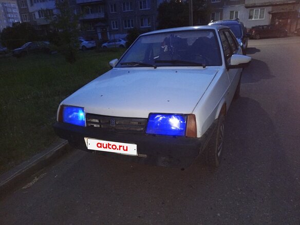 2000 Lada (ВАЗ) 21099, белый - вид 1