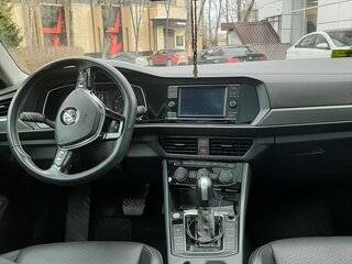 2020 Volkswagen Jetta 8-speed VII, чёрный, 1550000 рублей, вид 4