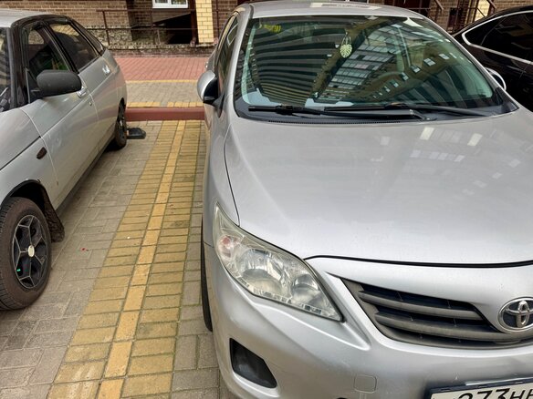 2011 Toyota Corolla X (E140, E150) Рестайлинг, серебристый - вид 18