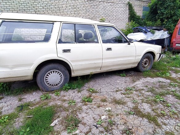 1989 Toyota Crown VIII (S130), белый, 131000 рублей - вид 33