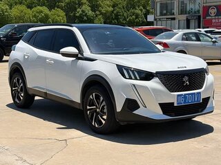 2022 Peugeot 2008 II, белый, 1350000 рублей, вид 3