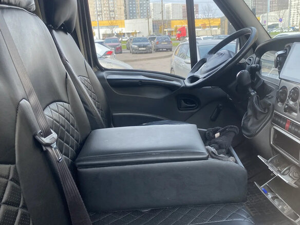 2009 Iveco Daily, коричневый, 1100000 рублей - вид 1