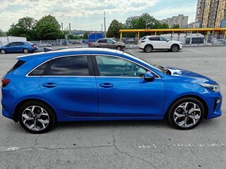 2018 Kia Ceed III, синий, 1850000 рублей, вид 4