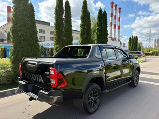 2025 Toyota Hilux VIII Рестайлинг 2, чёрный, 7800000 рублей, вид 2