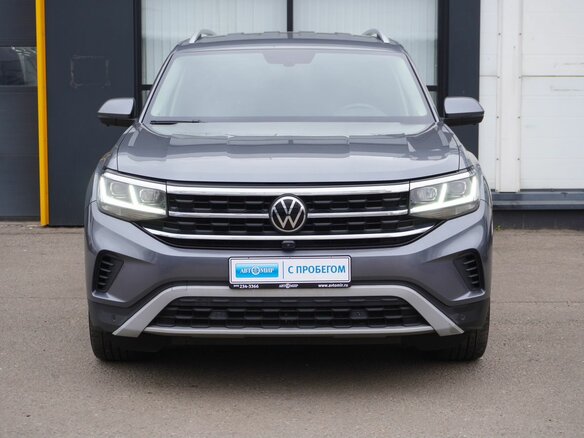 2021 Volkswagen Teramont I Рестайлинг, серый, 3625000 рублей - вид 1