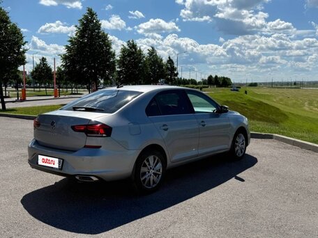 2021 Volkswagen Polo VI, серый, 1130000 рублей, вид 4