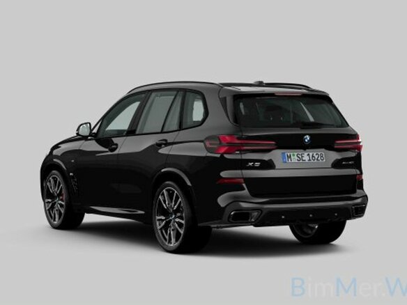 2026 BMW X5 40i IV (G05/G18) Рестайлинг, чёрный - вид 2
