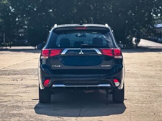 2022 Mitsubishi Outlander III Рестайлинг 3, чёрный, 1710000 рублей, вид 5