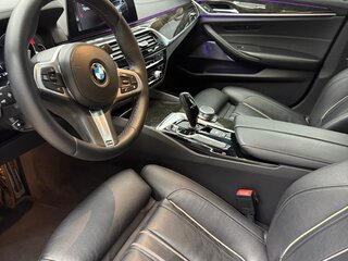 2017 BMW 5 серии 540i VII (G30/G31/G38), серый, 3800000 рублей, вид 5