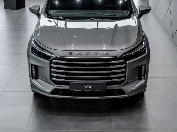 2025 Exeed VX I Рестайлинг, серебристый - вид 3