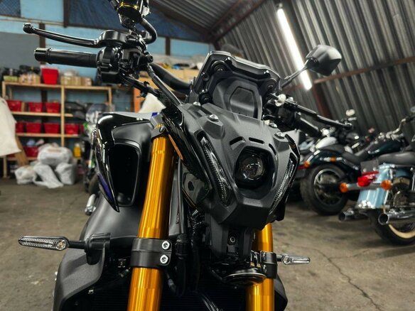 2023 Yamaha MT-09 (FZ-09), серебристый, 1150000 рублей - вид 7